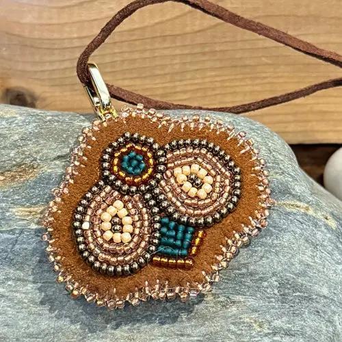 Thimble & Nod Floral Pendant Métis Trading Post