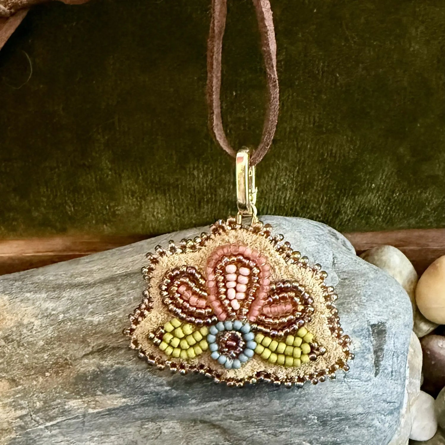Thimble & Nod Floral Pendant